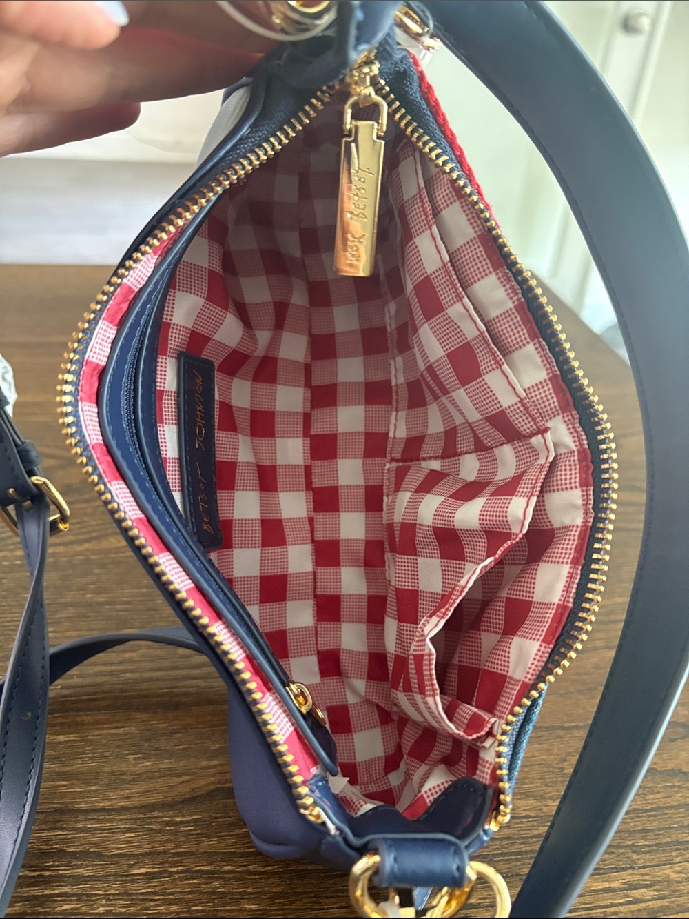 Betsey Johnson NWT American flag Red, White & Blue Crossbody/Shoulder Bag - Picture 6 of 7